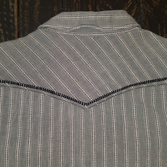 Moonshine Spirit button down shirt XL - Picture 5 of 5